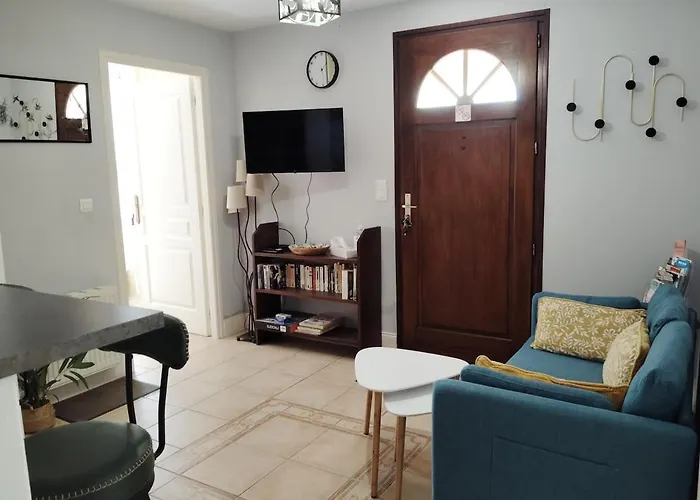 Дом отдыха La Fontaine Du Pas, Dans Villa, 2 Piscine Privee